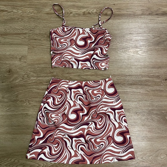 Two Piece Set - Picture 1 of 1